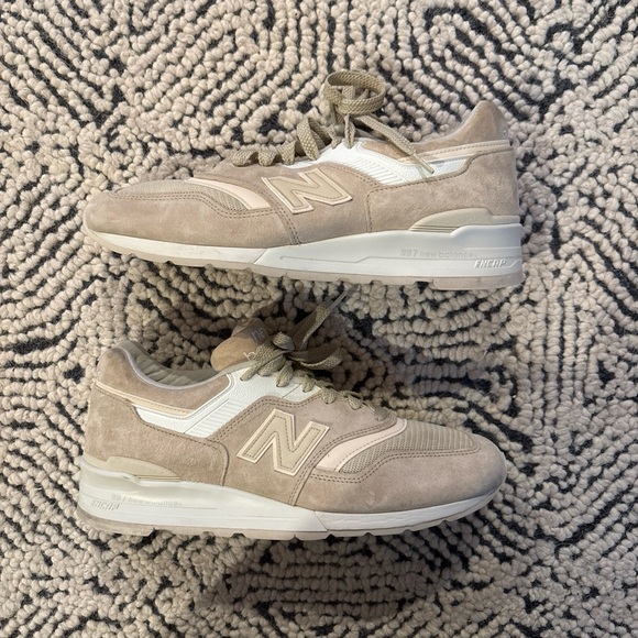 New Balance Taupe and White Sneakers - Picture 2 of 7